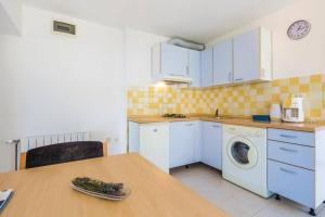 Breathtaking sea view app for 2+1, BBQ ......