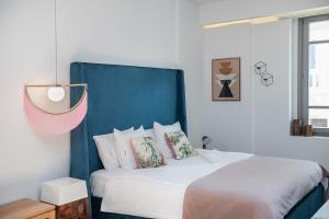 Deluxe Double Room (Azure)