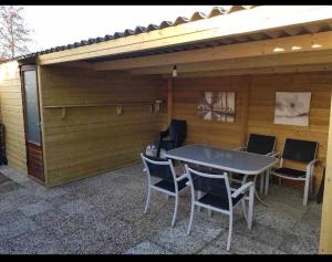 Cozy chalet in Opmeer near Amsterdam and Beach