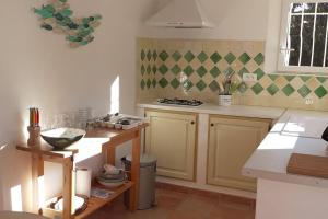 Maisons de vacances Gite provencal independant avec piscine chauffee : LE SUY BIEN : photos des chambres