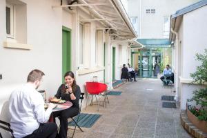 Hotels HOTEL DE PARIS MONTPARNASSE : photos des chambres