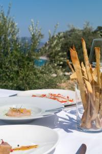 Tsamadou Beach, Kokkari, 83100, Greece.