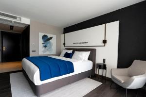 Deluxe Double Room with Balcony room in Hotel Bonvie