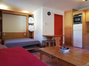 Appartements Hameau Pra Roustan by Godille : photos des chambres