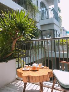 Studio Có Ban Công (Studio with Balcony)