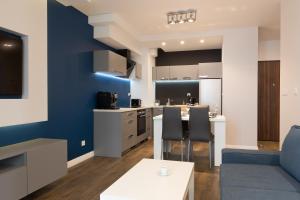 APARTLOGY Aura2 78 - Experience intelligent living while travelling