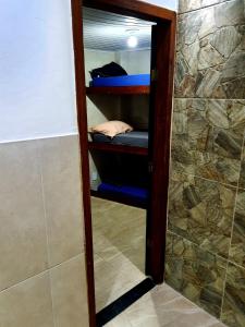 CASA Beach Itapuã - 2 Quartos com AR