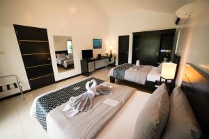 Alona Royal Palm Resort