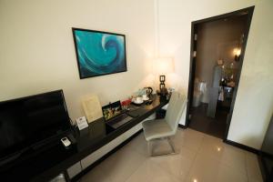Alona Royal Palm Resort