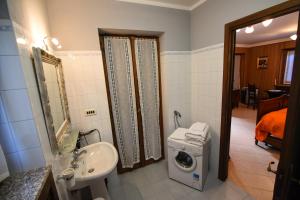 Quadruple Room with Private Bathroom