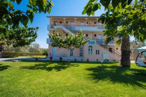 Artemis Pension Lefkada Greece