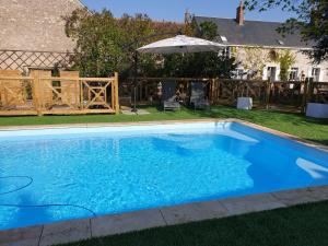 B&B / Chambres d'hotes Le Grand Cedre Spa et sauna interieur piscine : photos des chambres