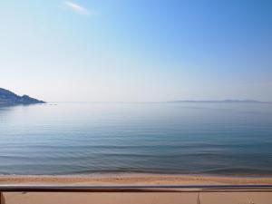 LA PLAGE 44B