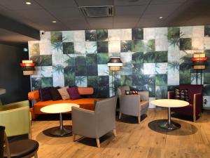 Hotels ibis Styles Clermont-Ferrand Aeroport : photos des chambres