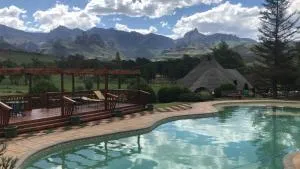 Fairways Holiday Accommodation - Qachaʼs Nek Residency