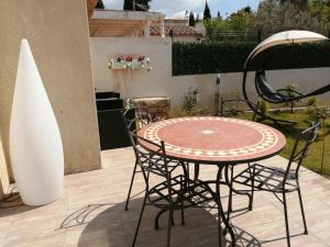 Maisons de vacances La perle des Alpilles Residence les MYRTILLES : photos des chambres