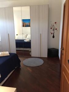 Dali House Airport And Fiera