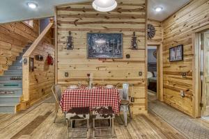 The Barn, Hot Tub, WIFI, 560 FREE tickets each paid day