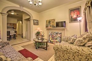 Holiday Home room in Central NOLA Home - 2 Mi to Bourbon Street!