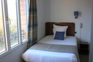 Hotels Logis le Manoir de Sauvegrain : Chambre Simple