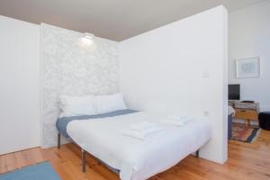 Liiiving In Porto | Bolhão Market Apartments