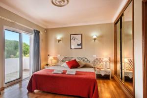 Villa Rosa by Villa Plus