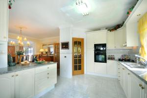 Villa Rosa by Villa Plus