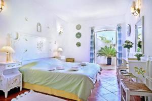 Villa Tres Irmaos by Villa Plus