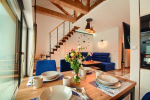 Apartament Marmurowy w Szczyrku z widokiem na góry z dostępem do sauny i jacuzzi, dwa miejsca parkingowe