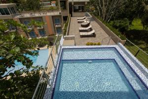 hotel natural hills by handr