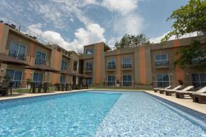 hotel natural hills by handr