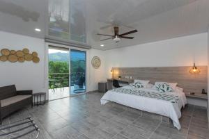 hotel natural hills by handr