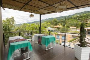 hotel natural hills by handr