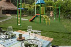 hotel natural hills by handr