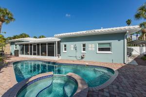 Four-Bedroom House room in Coastal Beach Escape - Monthly Beach Rental on Top Voted Best Beach in America! home