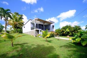 La Villa Belle Lézarde - Vily, Petit-Bourg