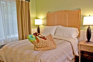 One-Bedroom Suite room in Holly Tree Resort a VRI resort