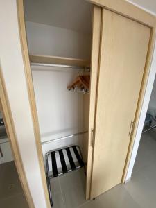 Lujoso Apto Amoblado - Piso alto - NUEVO