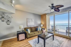 One-Bedroom Apartment room in Shores of Panama 1017 condo