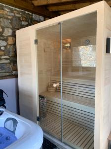 Petrines Villes Avramilias