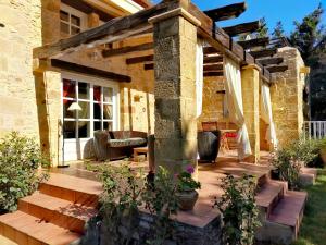 Rock Houses Villa Melody