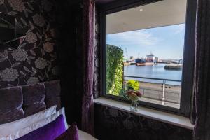 Sea View Luxury City Centre - Best Location