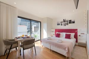 LovelyStay - Heart of D. Pedro Apartments IV