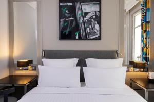 Classic Room room in Les Matins de Paris & Spa