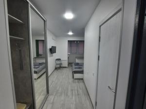 Посуточно мини-студия метро Минская Киев