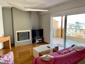 ΔΙΑΜΕΡΙΣΜΑ ΜΕ ΘΕΑ