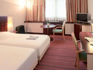 Hotels Mercure Besancon Parc Micaud - Hotel & Bar & Restaurant : Chambre Lits Jumeaux Standard