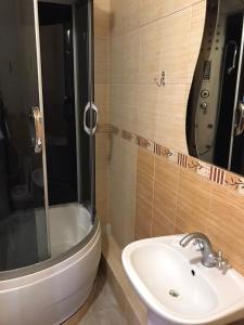 Готель Колізей