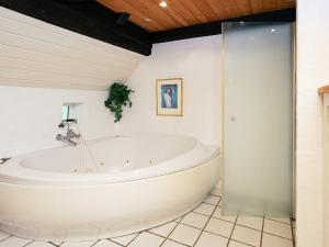Holiday home Asaa II