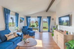 Two-Bedroom House room in Ferienhaus Robbys Strandbuex